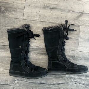 The north face Women's Black Suede Winter Boots